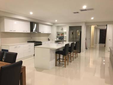 Apple House Truganina