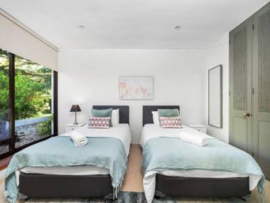 NORMANDIE PARK Exeter 4pm Check out on Sundays