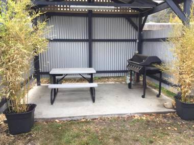 Orford Prosser Holiday Units