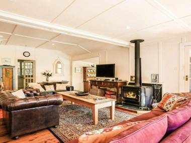 LAVENDER COTTAGE Alpine Southern Highlands 4pm Check Out Sundays