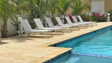 Large Luxury apartment on Palm Beach