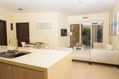 Beautiful apartment in eagle beach levent