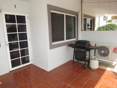 Rooi Santo Residence