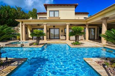 Miramar Villa