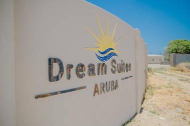 Dream Suites Aruba stunning 4-bedroom apartment