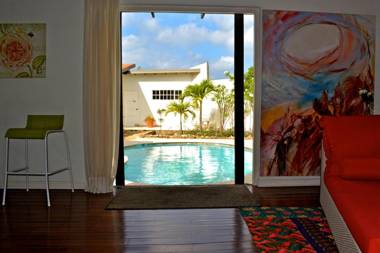 Parrot Villa