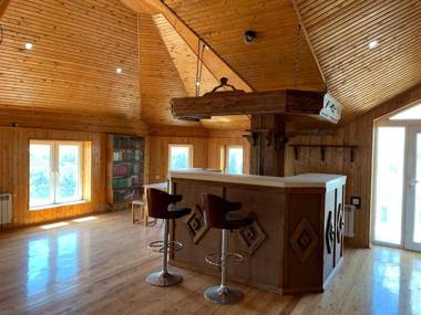 Luxury Villa with pool and waterfall