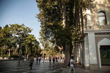 Cozy Old City Apartment