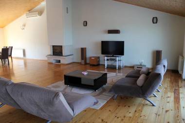 Apartment with Top downtown view