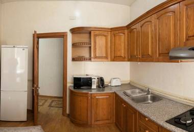 Fountain Square-Balconies in Old Town