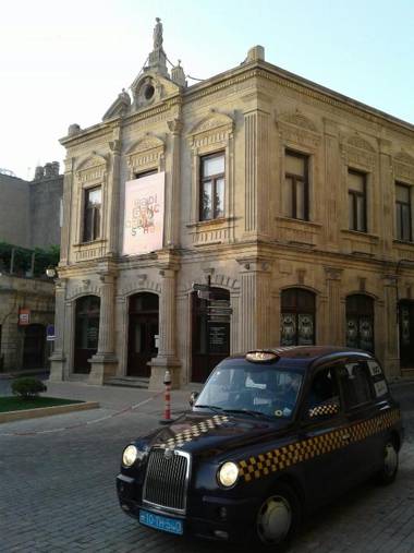 Apartment in Old Town Baku