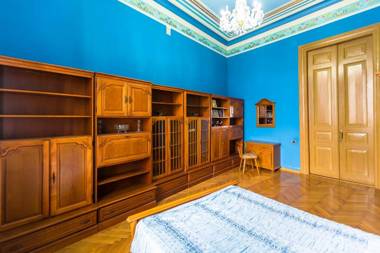 Royal Suite Apartment on Nizami Street