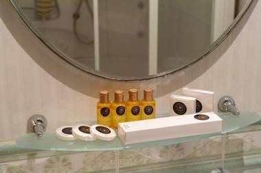 Elvin's Luxury Apartment