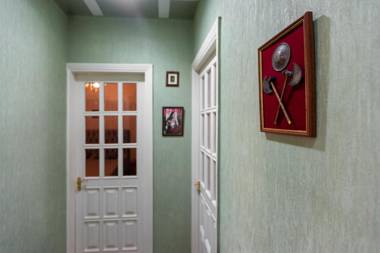 Azneft Square Flame Towers View Apartment