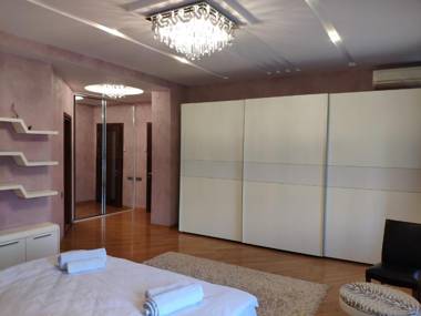 Family Nizami Apartment