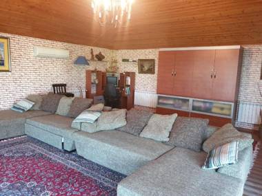 NEM McDonalds 2 bedroom Apartment