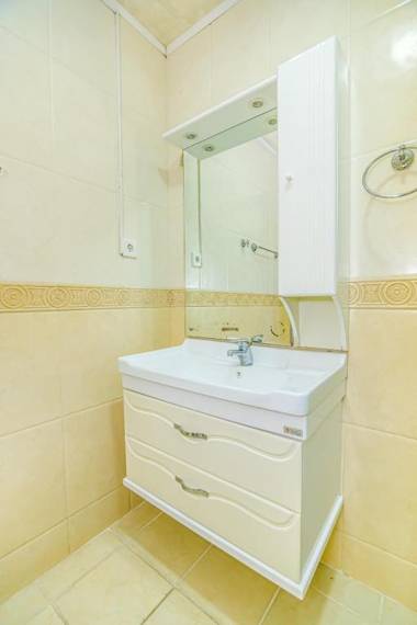 M Estate Targovi 3 room