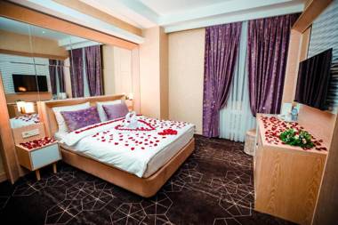 Regal Inn Badamdar Hotel