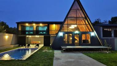 Qafqaz Wood Chalet