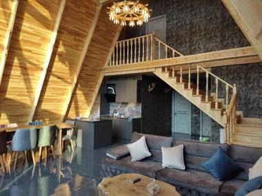 Qafqaz Wood Chalet