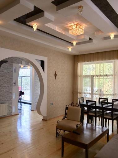 Raffles Garden Villa