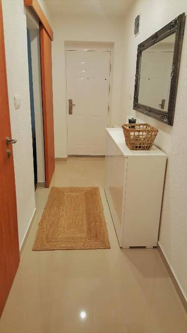 Leipzig Square Apartment- Travnik