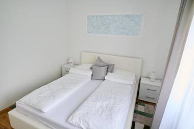 Apartments Green Paradise