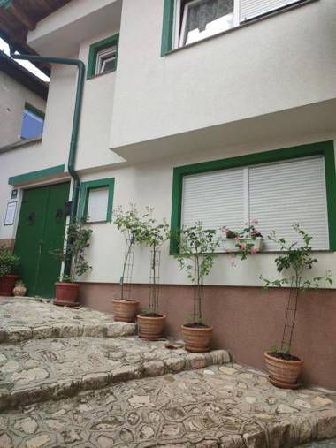 Green Gate Apartments