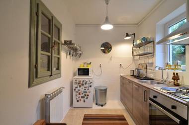 Embassy of Industry + free parking