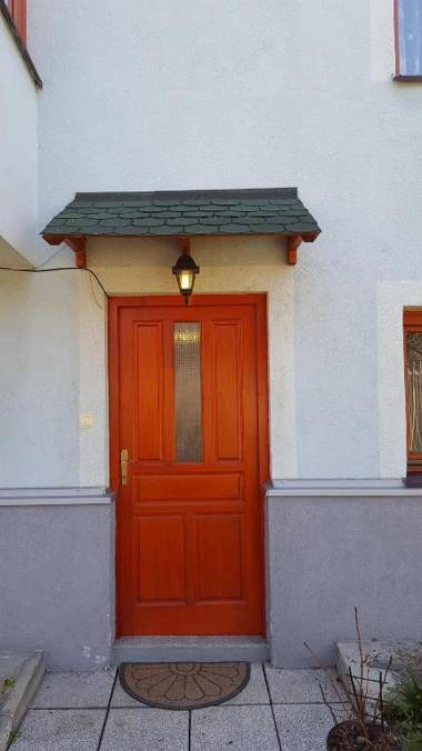 Apartment near center