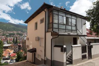 Deluxe Bellevue Apartments