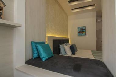 Boulevard Apartments