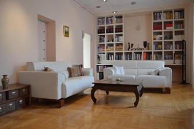 Old Town Luxury Maison