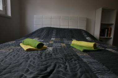 Lovely apartment in Old town 400m from city center Sebilj