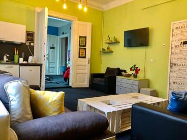 Spacious Tuzlaks Apartments Sarajevo Ferhadija