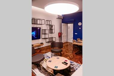 Top-Notch Apartment Near SCC Shopping Center City Center Marijin Dvor