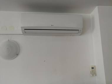 Krasan stan u naselju Lužani :sa predivnim pogledom na Igman i Veliku aleju