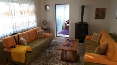 Apartman Hanija