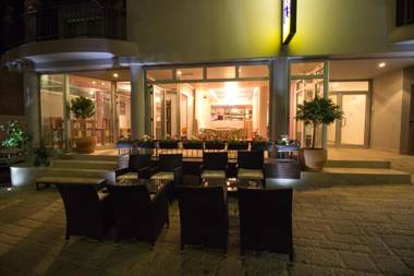 Hotel & Rooms Lombrelle