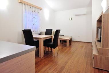 Apartments Old Bridge