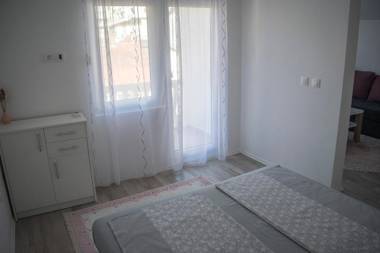 Apartments Golden Bridge