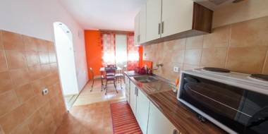 Studio Apartment Zebra