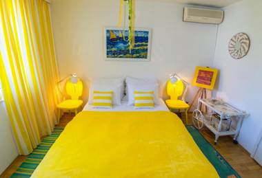 Yellow Lily Mostar Apartman