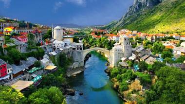 Cheap house near the center of the city