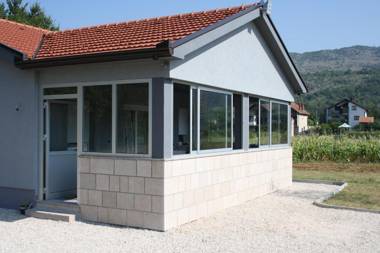 KUĆA ZA ODMOR KIARA