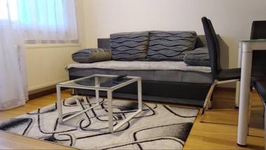 Centar Apartman MIKI