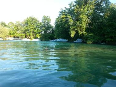 Holiday Homes Pozitiva