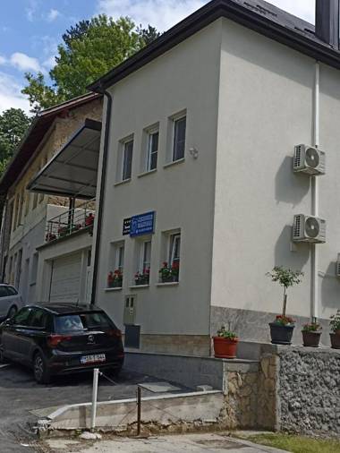 Apartmani Waterfall / Vodopad