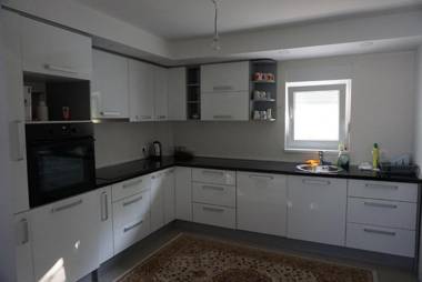 Villa ‘Stone Chair’ in Sarajevo Vogosca