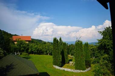 Vikendica Ahatovići